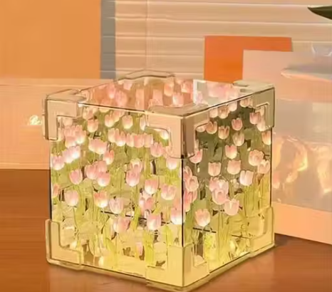 Tulip Cube Mirror Lamp